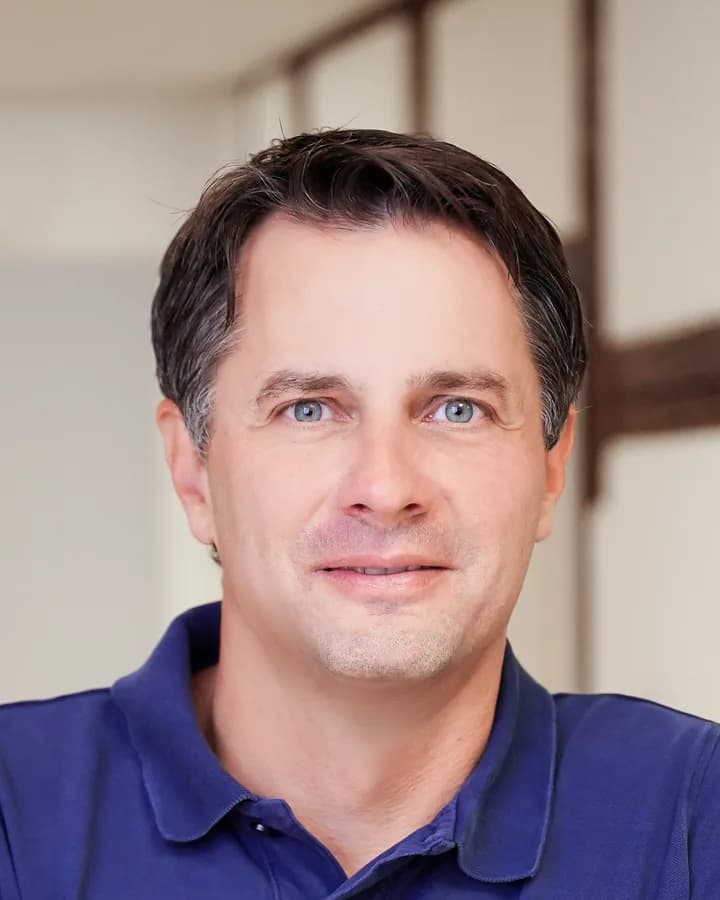 Dr Alexander Maurer — Specijalista ortopedske hirurgije sa traumatologijom, Beograd, Srbija