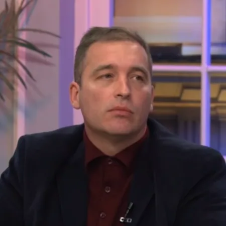 Dr Andrija Savić — Specijalista neurohirurgije, Beograd, Srbija