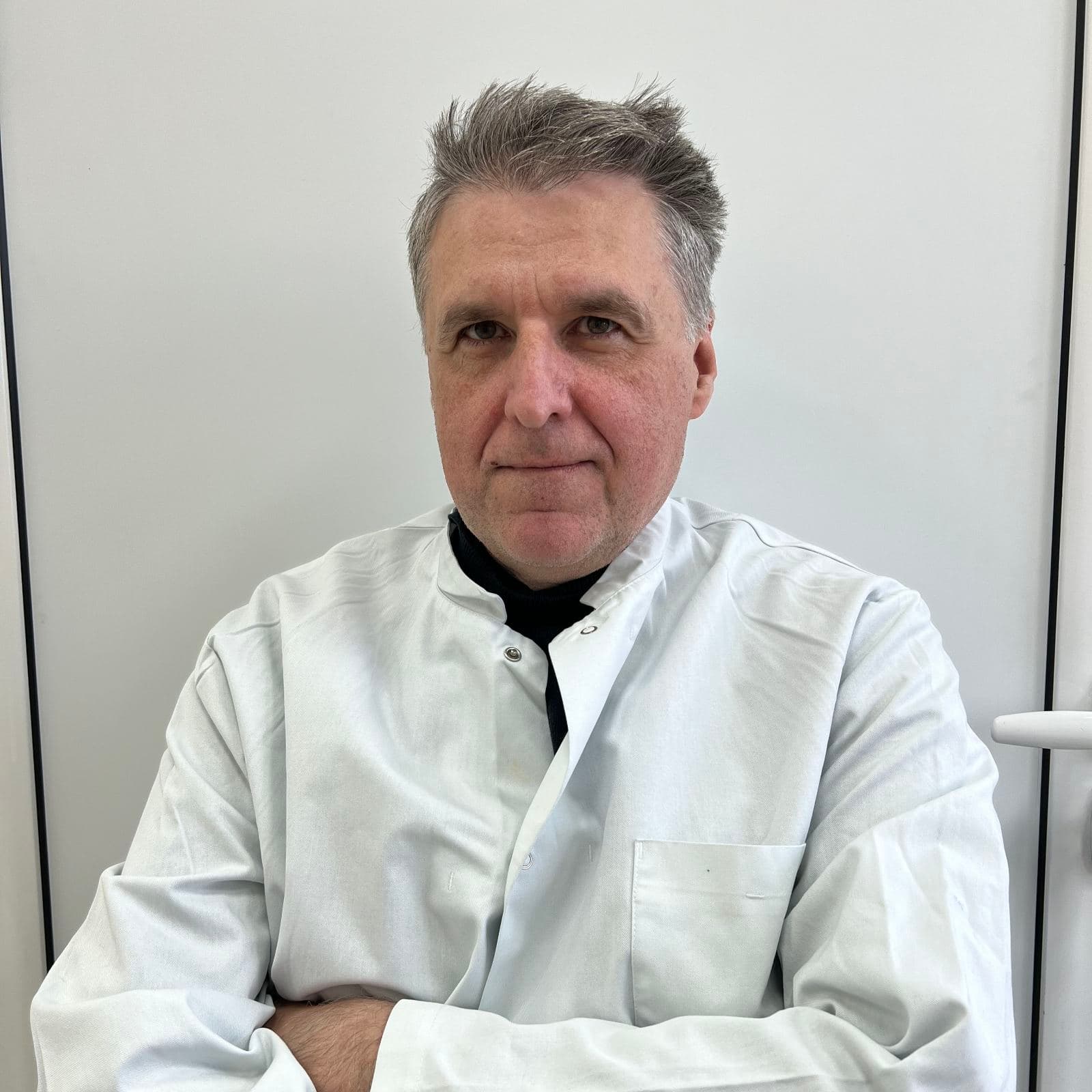 Doc. dr Goran Pavlićević — Neurohirurg, Beograd, Srbija