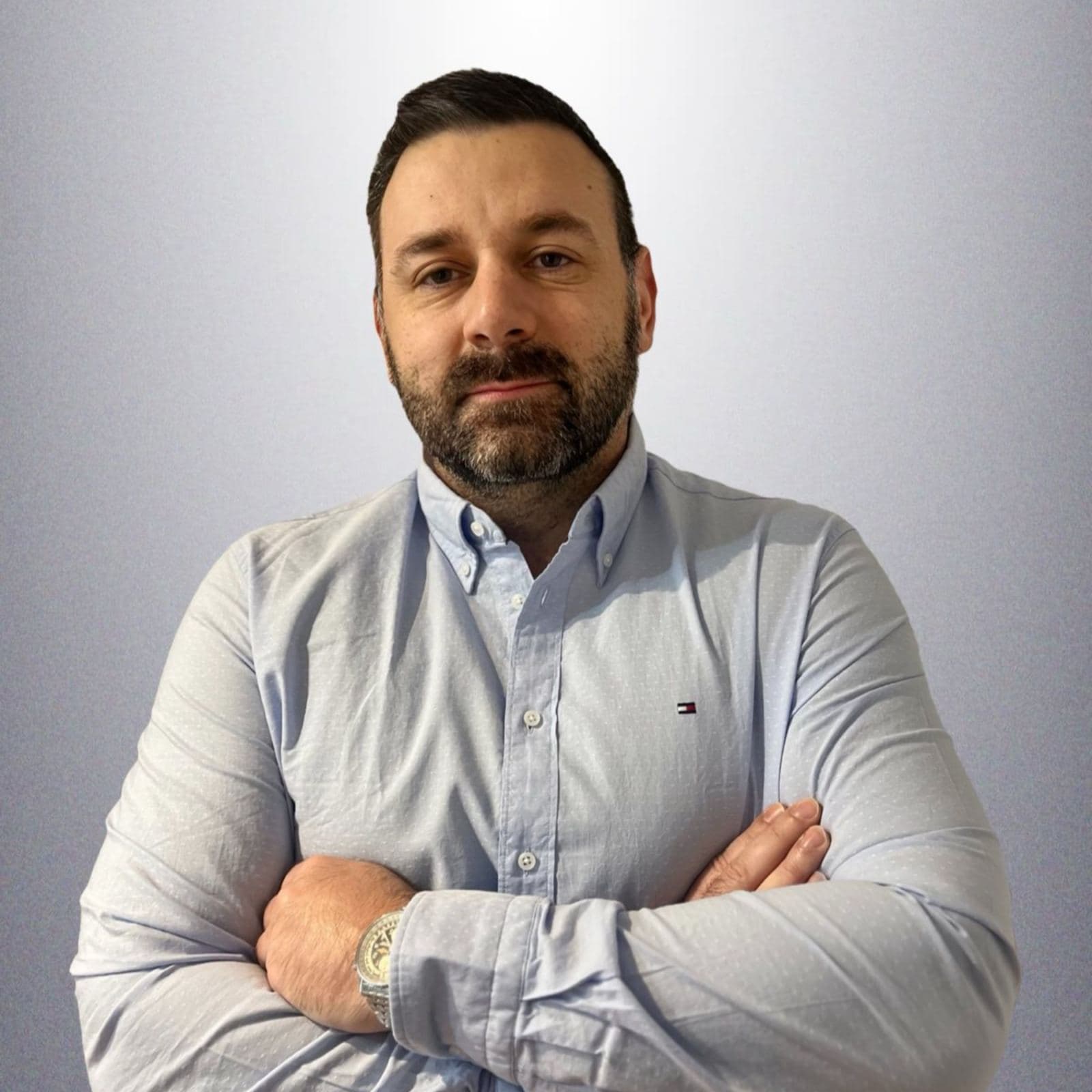 Dr Uroš Dabetić — Specijalista ortopedske hirurgije sa traumatologijom, Beograd, Srbija